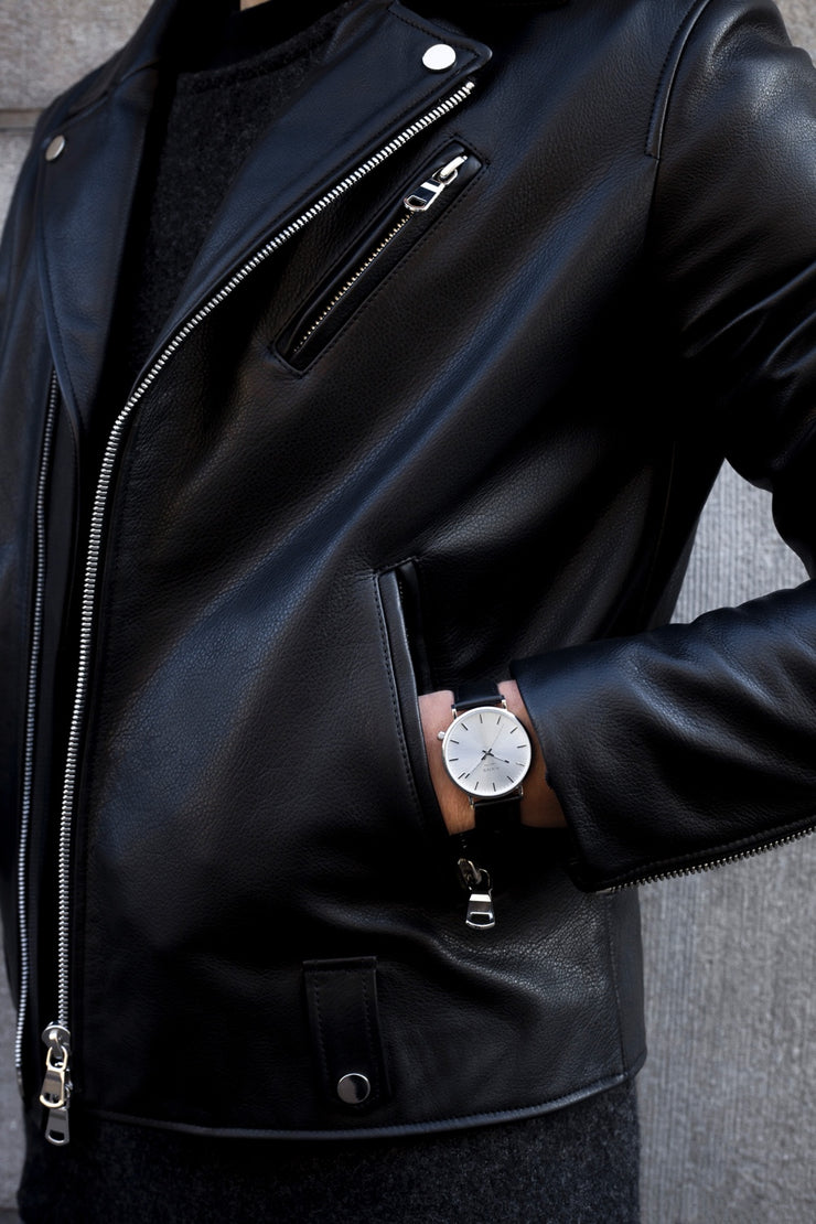 Classic Black Leather Strap (silver)